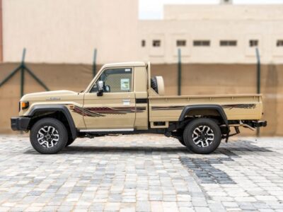 2026 Toyota Land Cruiser 79 2.8L 4-cylinder Turbo Diesel Engine Beige Brown Pickup