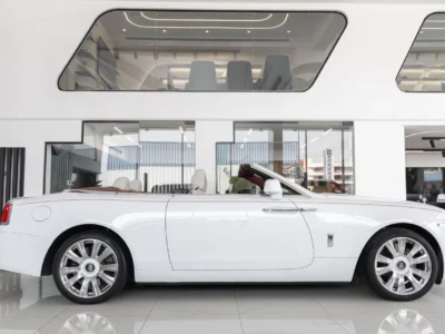 2017 Rolls-Royce Dawn 6.6 L 12 Cylinders Petrol Engine White Beige Convertible Fully Loaded
