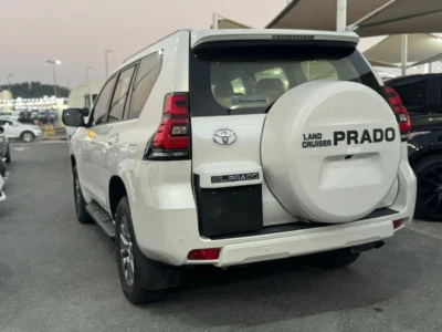 2019 Toyota Land Cruiser Prado GXR 2.7 Liters 4-cylinder Engine White Beige SUV GCC