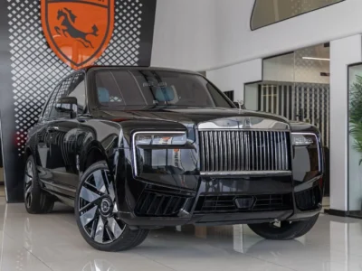 2026 ROLLS-ROYCE CULLINAN SILVER BADGE 6.7 L 12 Cylinders Black Blue SUV FULL OPTIONS