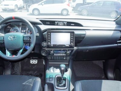 2025 Toyota Hilux GR SPORT 4.0 Litres V6 Petrol Engine White Black Pickup Truck GCC