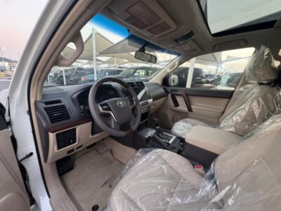 2019 Toyota Land Cruiser Prado GXR 2.7 Liters 4-cylinder Engine White Beige SUV GCC