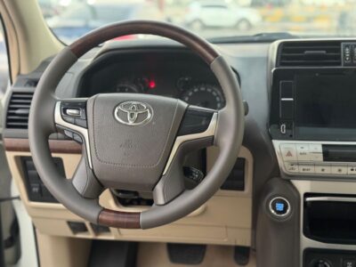 2019 Toyota Land Cruiser Prado GXR 2.7 Liters 4-cylinder Engine White Beige SUV GCC