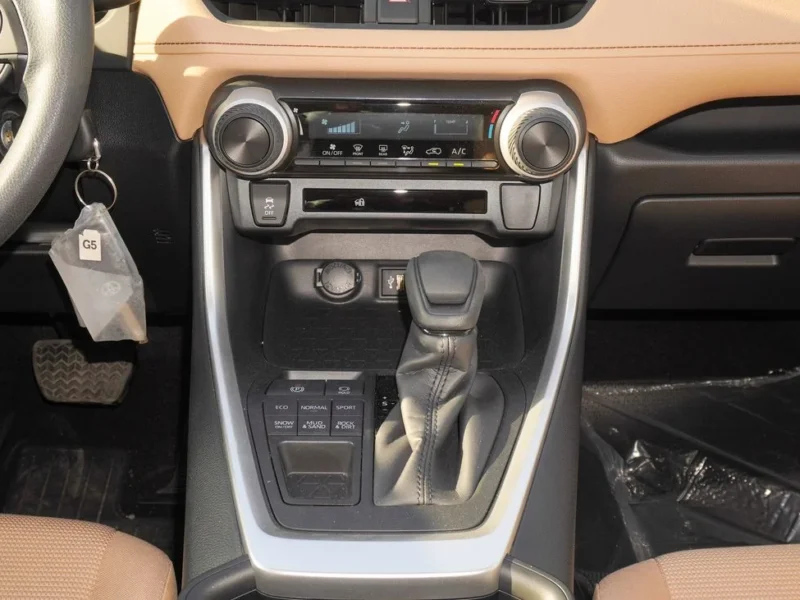2025 Toyota RAV 4 2.5 Liters 4-Cylinder Petrol Engine White Beige SUV GCC Specs