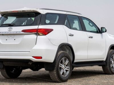 2024 Toyota Fortuner 2.4 Liter 4-cylinder Diesel Turbocharged Engine White Black SUV