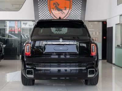 2026 ROLLS-ROYCE CULLINAN SILVER BADGE 6.7 L 12 Cylinders Black Blue SUV FULL OPTIONS