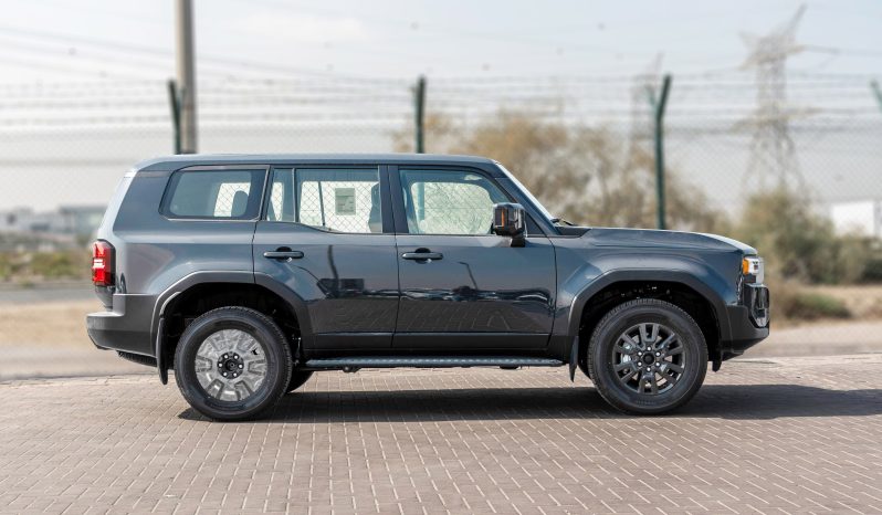 2026 Toyota Prado 2.4-liter turbocharged 4-cylinder Engine Grey Black SUV Automatic