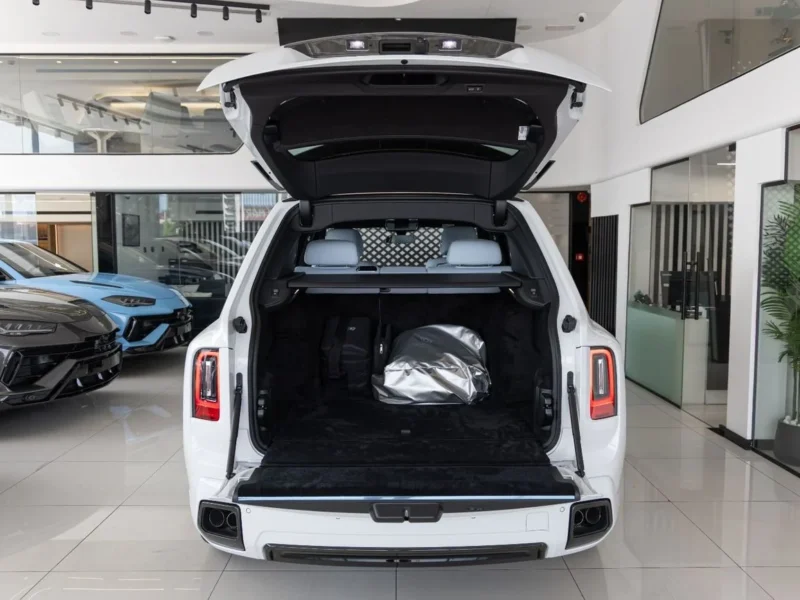 2026 Rolls-Royce Cullinan Black Badge 6.75L Twin-Turbo V12 Engine White Blue SUV FULL OPTIONS