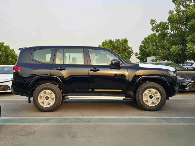 2024 Toyota Land Cruiser GX E1 3.3 Litre V6 Twin-Turbo Diesel Engine Black Beige SUV GCC