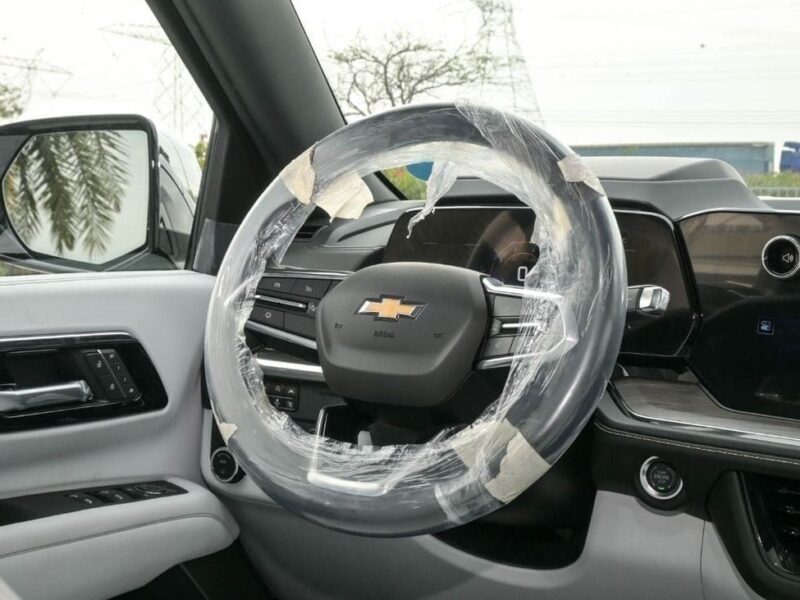 2025 CHEVROLET TAHOE Premier AWD 5.3 Litre V8 Petrol Engine Black White SUV GCC Specs