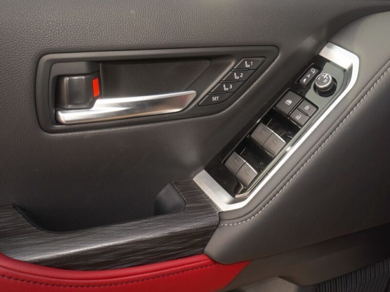 2025 Toyota Land Cruiser VXR 3.5-liter V6 Twin-Turbocharged Petrol Engine Grey Red SUV GCC