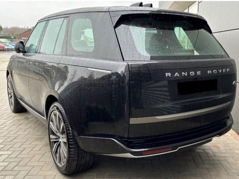 2022 Land Rover Range Rover HSE P400 3.0L Inline-6 Turbocharged Petrol Engine Black SUV