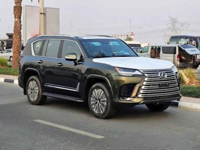 2025 Lexus LX 600 Urban 3.5-liter V6 Twin-Turbo Petrol Engine Green Red SUV GCC Specs