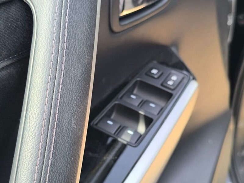 2025 Mitsubishi Pajero Sport 2.4L 4-cylinder Turbo Diesel Engine Grey Black SUV GCC Specs