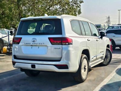 2026 Toyota Land Cruiser GXR 3.5L Twin Turbo V6 Petrol Engine White Black SUV GCC Specs