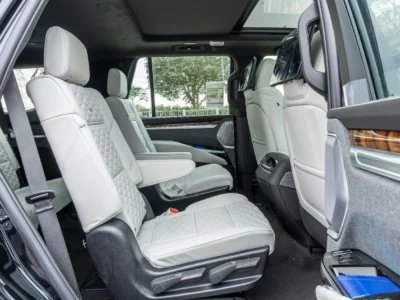 2025 Cadillac Escalade Sport Platinum 6.2 Litres V8 Petrol Engine Black White SUV GCC Specs