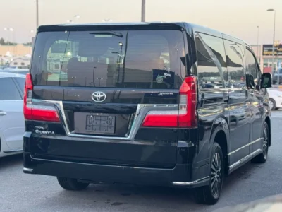 2020 Toyota Granvia 3.5-litre V6 Petrol Engine Black Luxury MPV GCC Specs Automatic