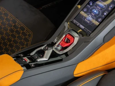 2024 Lamborghini Huracán EVO Spyder 5.2L Naturally Aspirated V10 Orange Black Coupe
