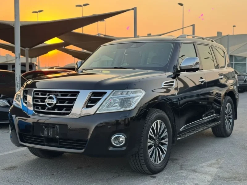 2018 Nissan Patrol LE Platinum 5.6-liter V8 Petrol Engine Black Tan SUV Automatic GCC Specs