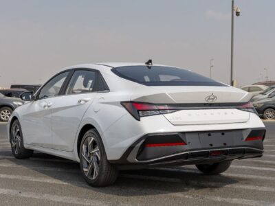 2025 Hyundai Elantra GLX Elite 1.5-liter MPI Petrol Engine White Black Sedan Automatic