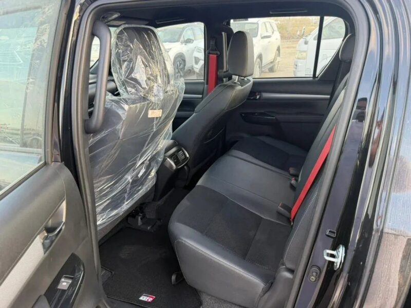 2026 Toyota Hilux GR Sport 2.8 Litres 4-cylinder Turbo Diesel Black Pickup Truck