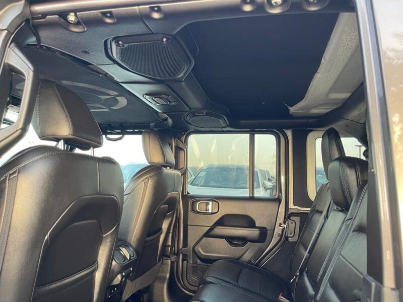 2021 Jeep Wrangler Unlimited Overland 3.6 Litres Pentastar V6 Petrol Engine Grey Black SUV