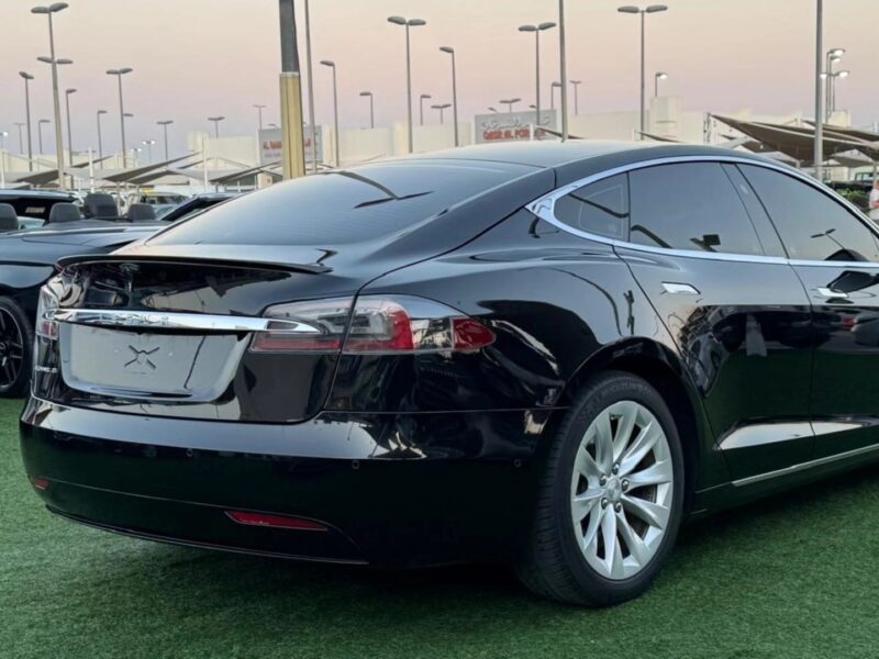 2017 Tesla Model S Electric Vehicle Black White Sedan AWD Automatic