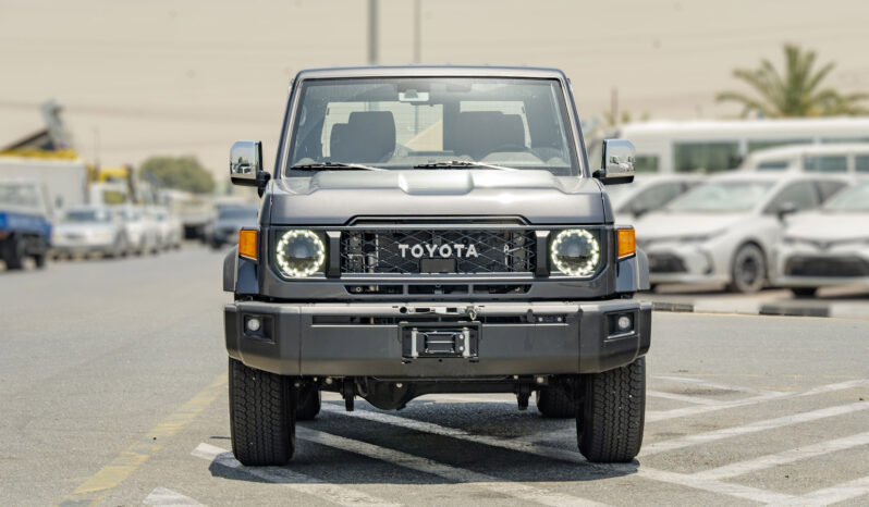 2025 Toyota Land Cruiser LC 71 4.0 Litres V6 Petrol Engine Grey Brown SUV