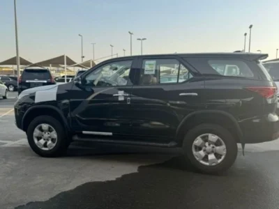 2024 Toyota Fortuner 2.4L 4 Cylinders In-line Diesel Engine Black Tan SUV GCC Specs