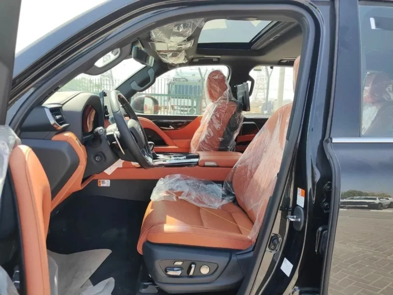 2025 Lexus LX600 VIP 3.5-liter twin-turbo V6 Petrol Engine Black Tan SUV Automatic GCC Specs