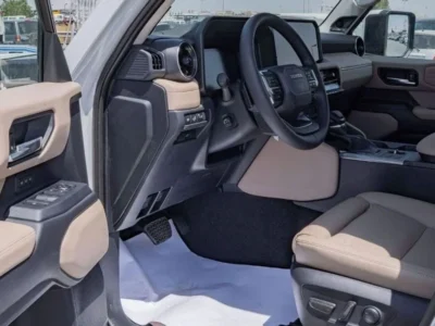 2025 Toyota Prado 2.4L turbocharged 4-Cylinder Petrol Engine White Beige SUV