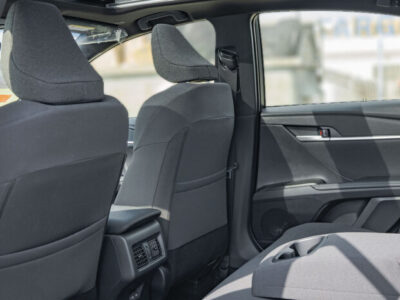 2025 Toyota Camry LE 2.5L Inline-4 Hybrid with Atkinson Cycle White Grey Sedan FWD