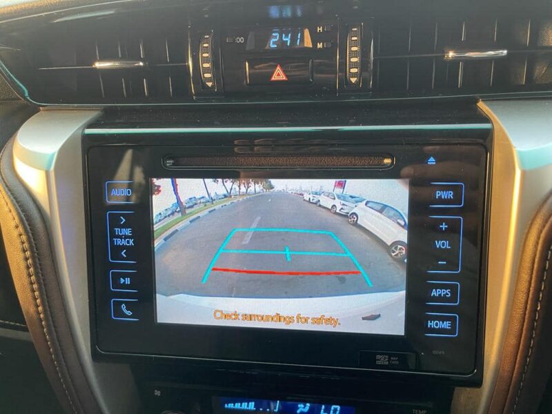 2017 Toyota Fortuner Crusade 2.8L Turbo Diesel Engine White Brown SUV Automatic