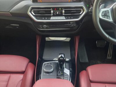 2021 BMW X4 xDrive30i M Sport 2.0L turbocharged 4 Cylinder Petrol Engine Black Red SUV