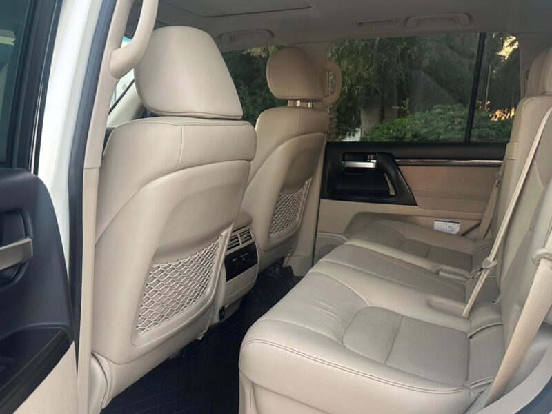 2021 Toyota Land Cruiser GXR 4.6 Liters V8 Petrol Engine White Beige SUV Automatic