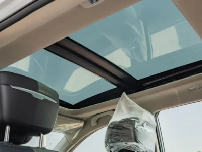 2025 Renault Koleos LE 2.5-liter 4-cylinder Petrol Engine White Black SUV Automatic