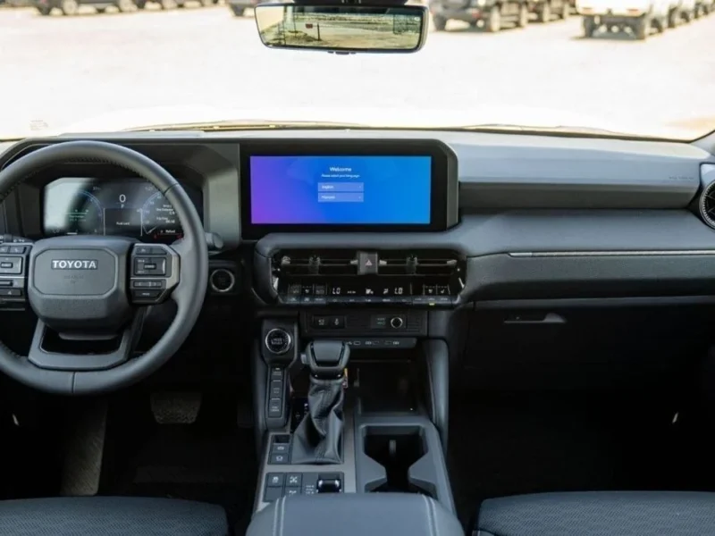 2025 Toyota Land Cruiser Prado 250 Series First Edition 2.8L 4 cylinders in-line White Black SUV