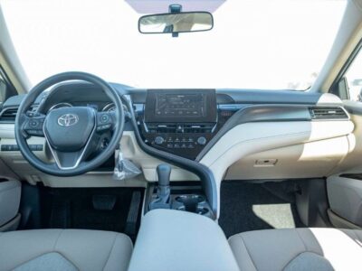 2024 Toyota Camry LE 2.5-liter 4-cylinder Petrol Engine Silver Beige Sedan Automatic GCC