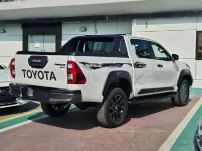 2025 Toyota Hilux Adventure DC 4.0 Liters V6 Petrol Engine White Black Pickup Truck