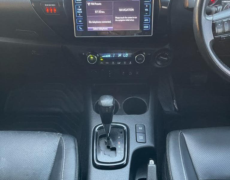 2018 Toyota Hilux Rugged X 2.8L 4-cylinder Turbo Diesel Engine Grey Black Pickup Truck