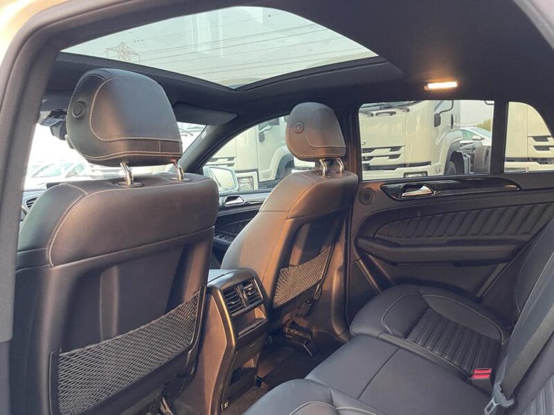 2017 Mercedes-Benz GLE 350d 4MATIC Coupe 3.0-liter V6 Turbocharged Diesel White Black SUV