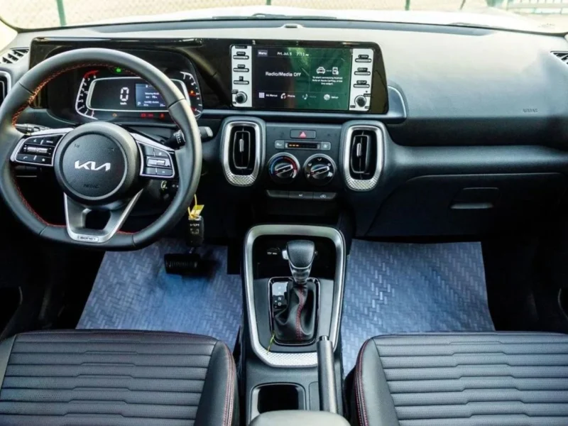 2023 Kia Sonet GLS 1.5 Liters 4-cylinder Petrol Engine Silver Grey SUV Automatic
