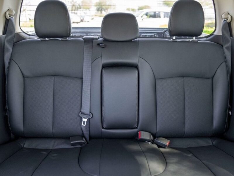 2025 Mitsubishi L200 Sportero 2.4L 4-cylinder Turbocharged Diesel Brown Black Pickup Truck
