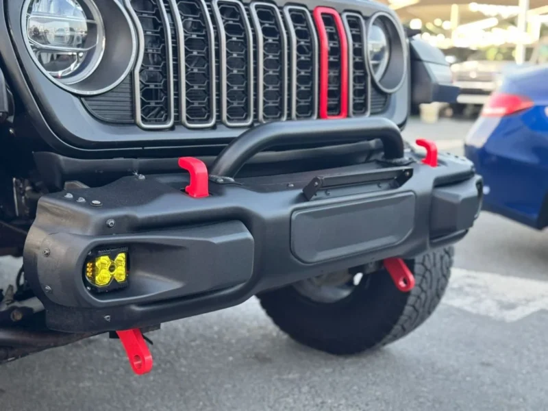 2019 Jeep Wrangler 3.6-liter V6 Pentastar Petrol Engine Silver Black SUV Automatic GCC Specs