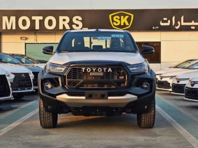 2025 Toyota Hilux GR SPORT 4.0 Litres 6-Cylinder Petrol Engine Black Pickup Truck Automatic GCC
