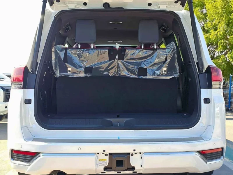 2024 Toyota Land Cruiser 300 VXR 3.3 Litres twin-turbo V6 Diesel Engine White Red SUV GCC