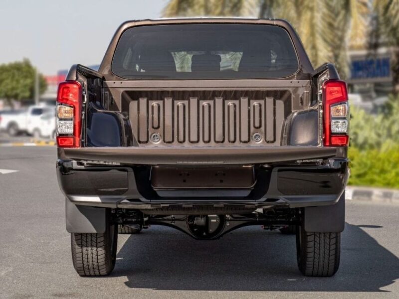 2025 Mitsubishi L200 Sportero 2.4L 4-cylinder Turbocharged Diesel Brown Black Pickup Truck