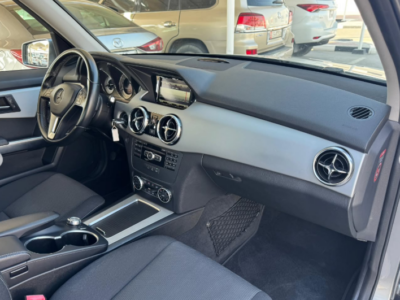 2015 Mercedes-Benz GLK350 3.5 Liters V6 Petrol Engine Grey Luxury SUV Excellent Condition