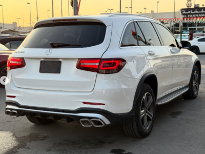 2018 Mercedes-Benz GLC 300 2.0L inline-4 turbo Petrol Engine White Beige SUV American Specs