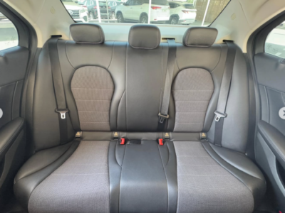 2013 Mercedes-Benz C250 1.8-liter turbocharged 4-cylinder Petrol Engine Black Sedan